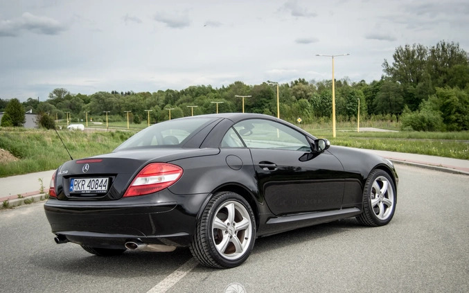 Mercedes-Benz SLK cena 59900 przebieg: 56400, rok produkcji 2006 z Krosno małe 529